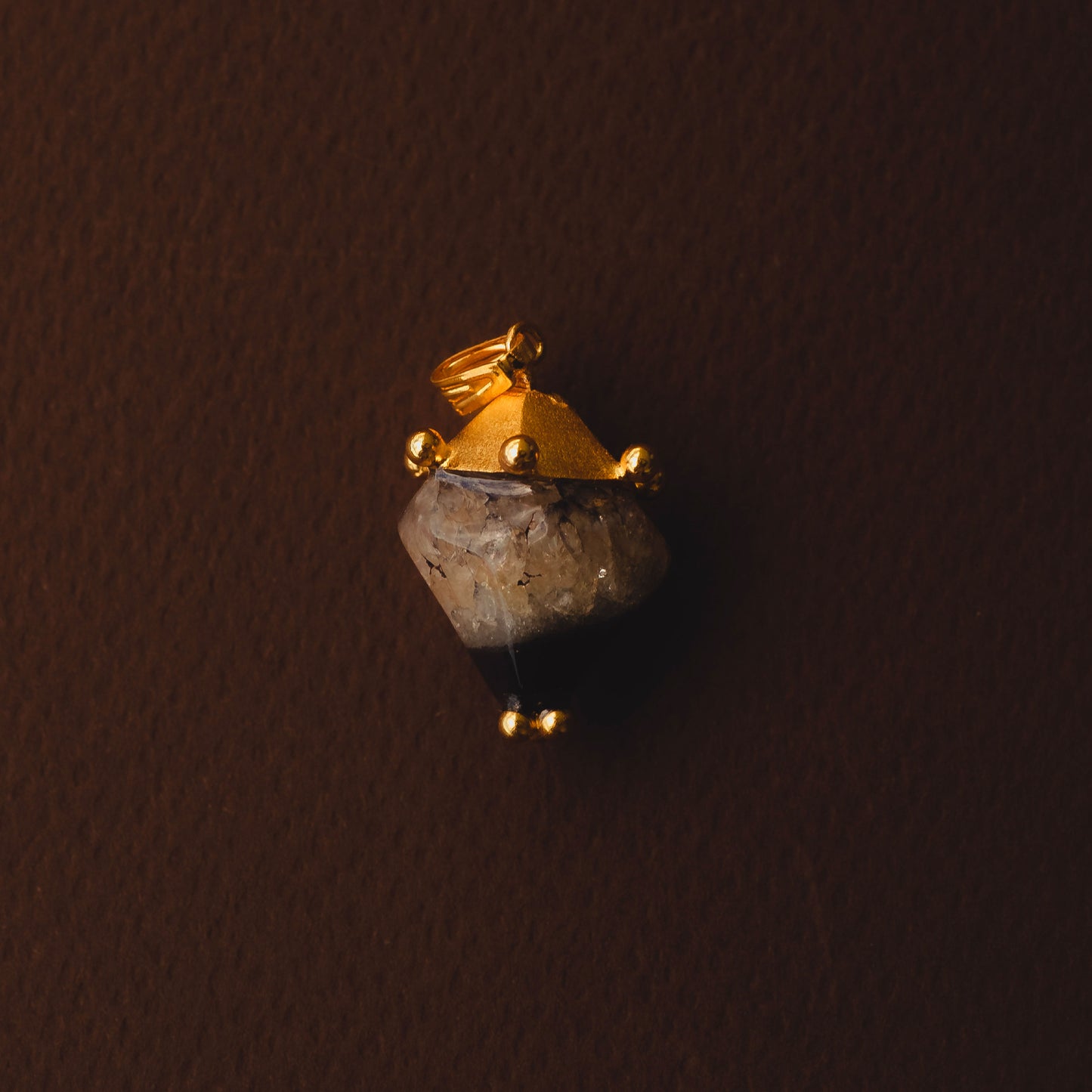 CHARM AURA